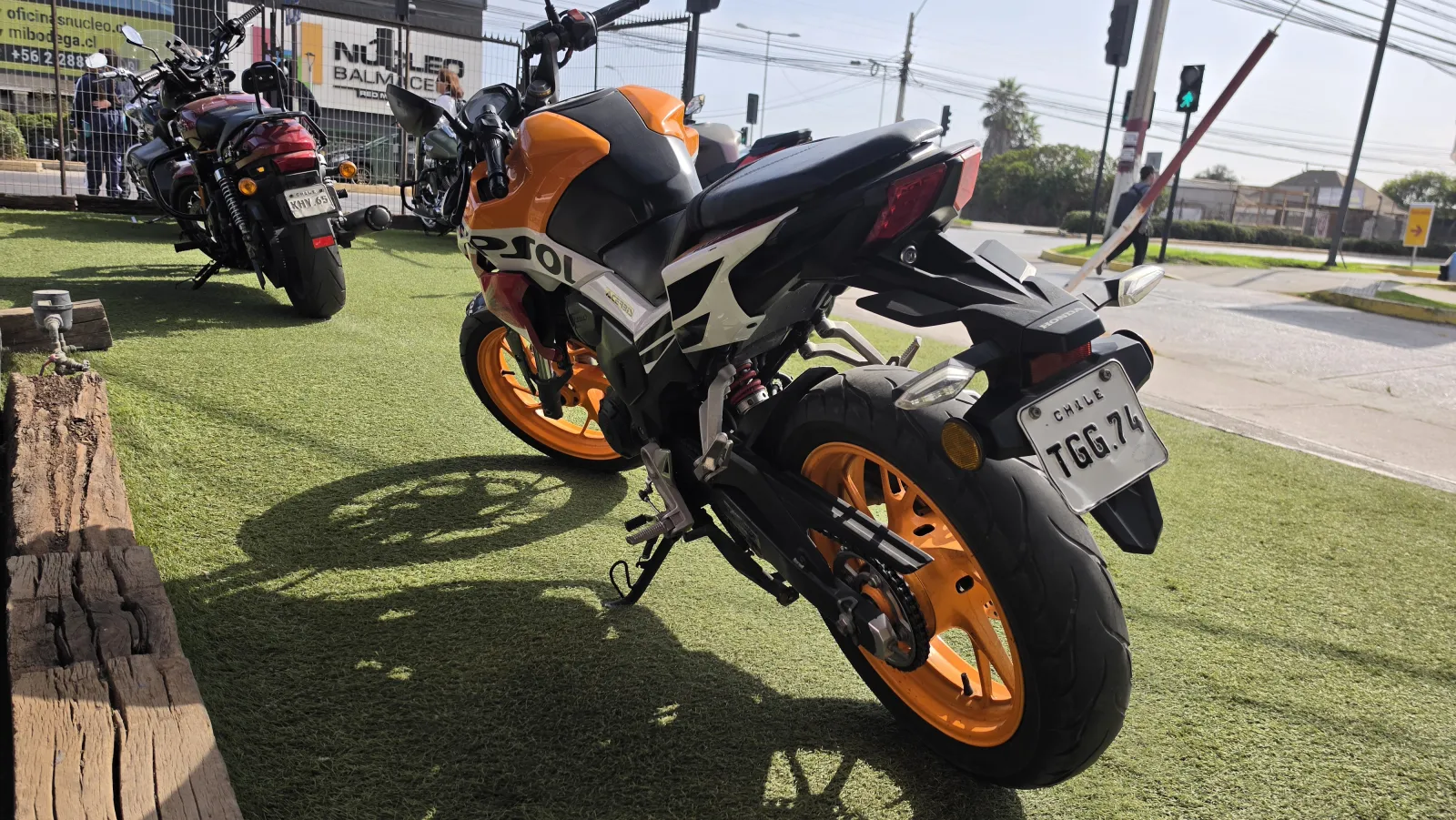 Honda CB 190 Repsol foto 3