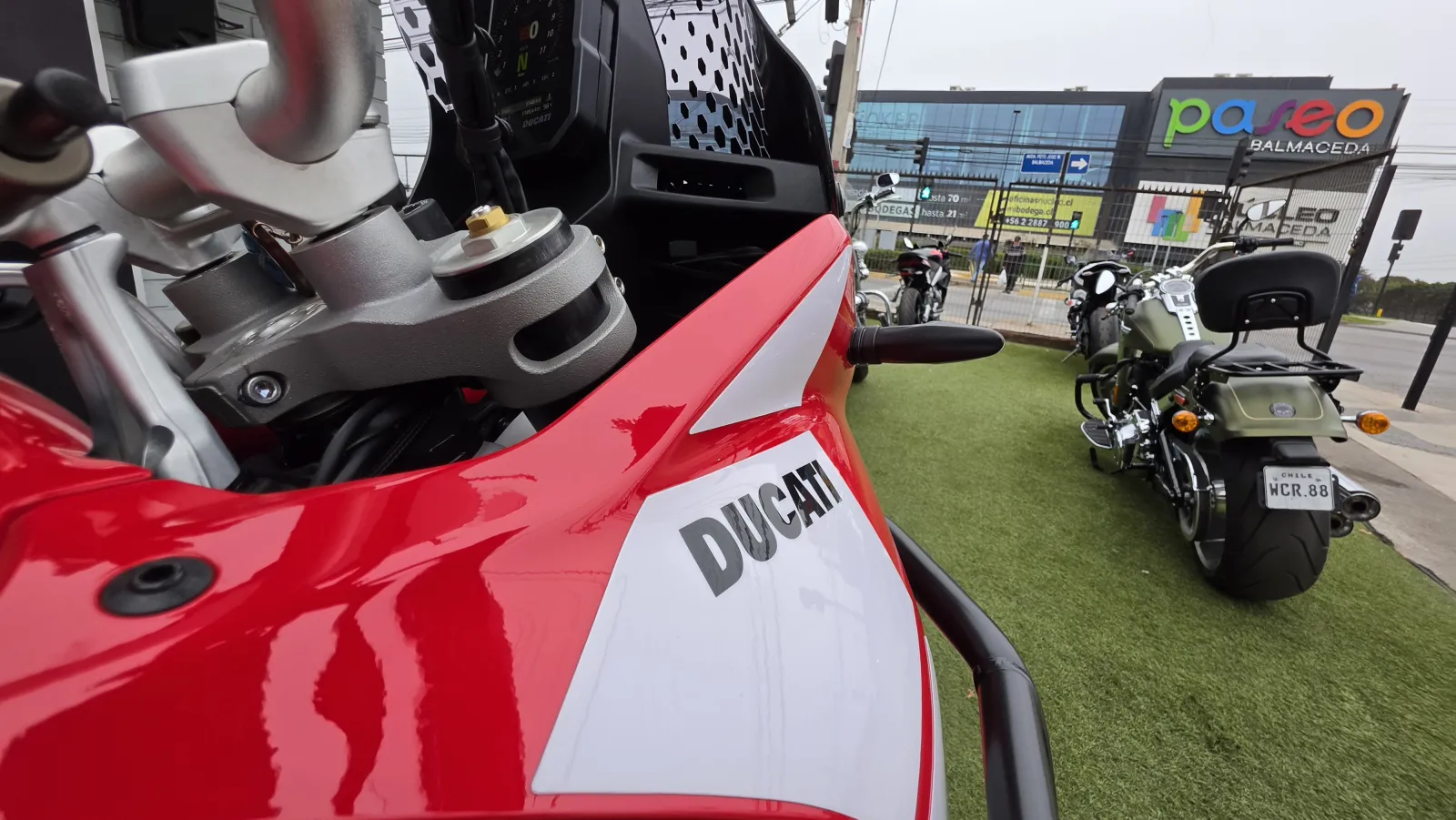 Ducati Desert X Discovery foto 4