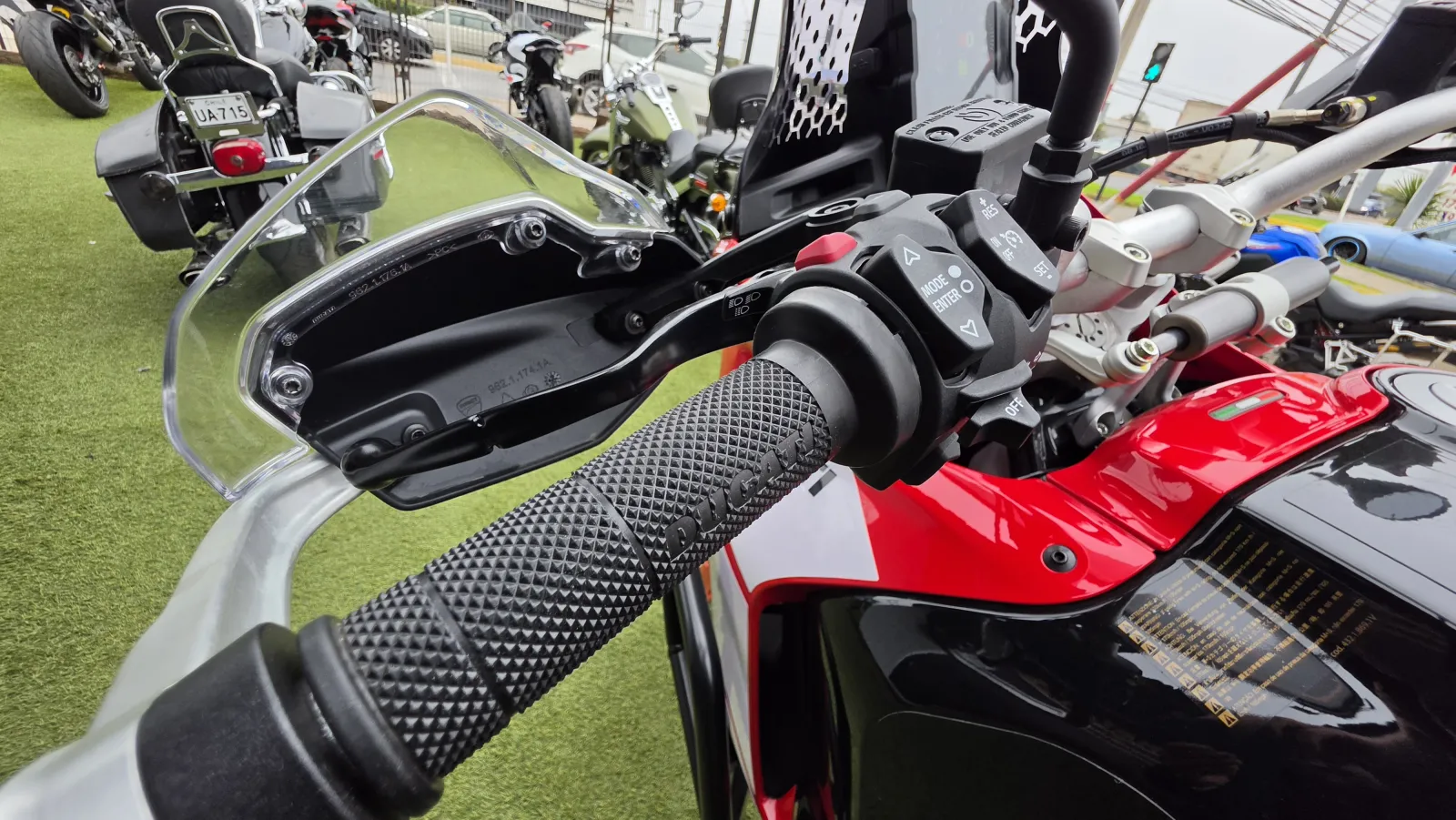 Ducati Desert X Discovery foto 12
