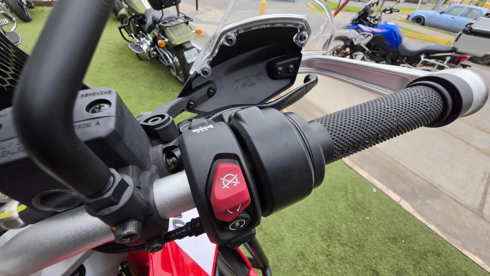Ducati Desert X Discovery foto 13
