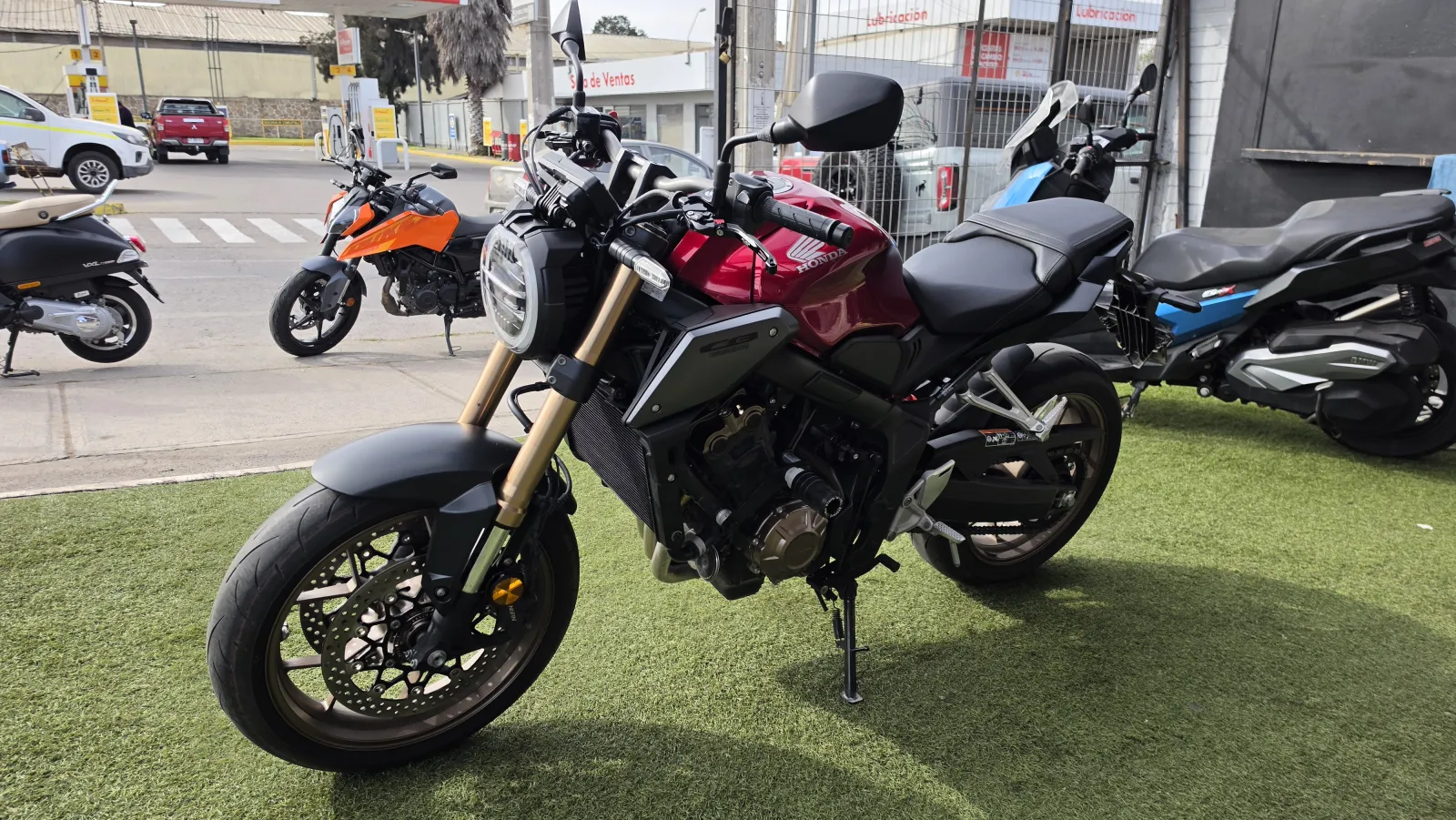 HONDA CB 650 R foto 5