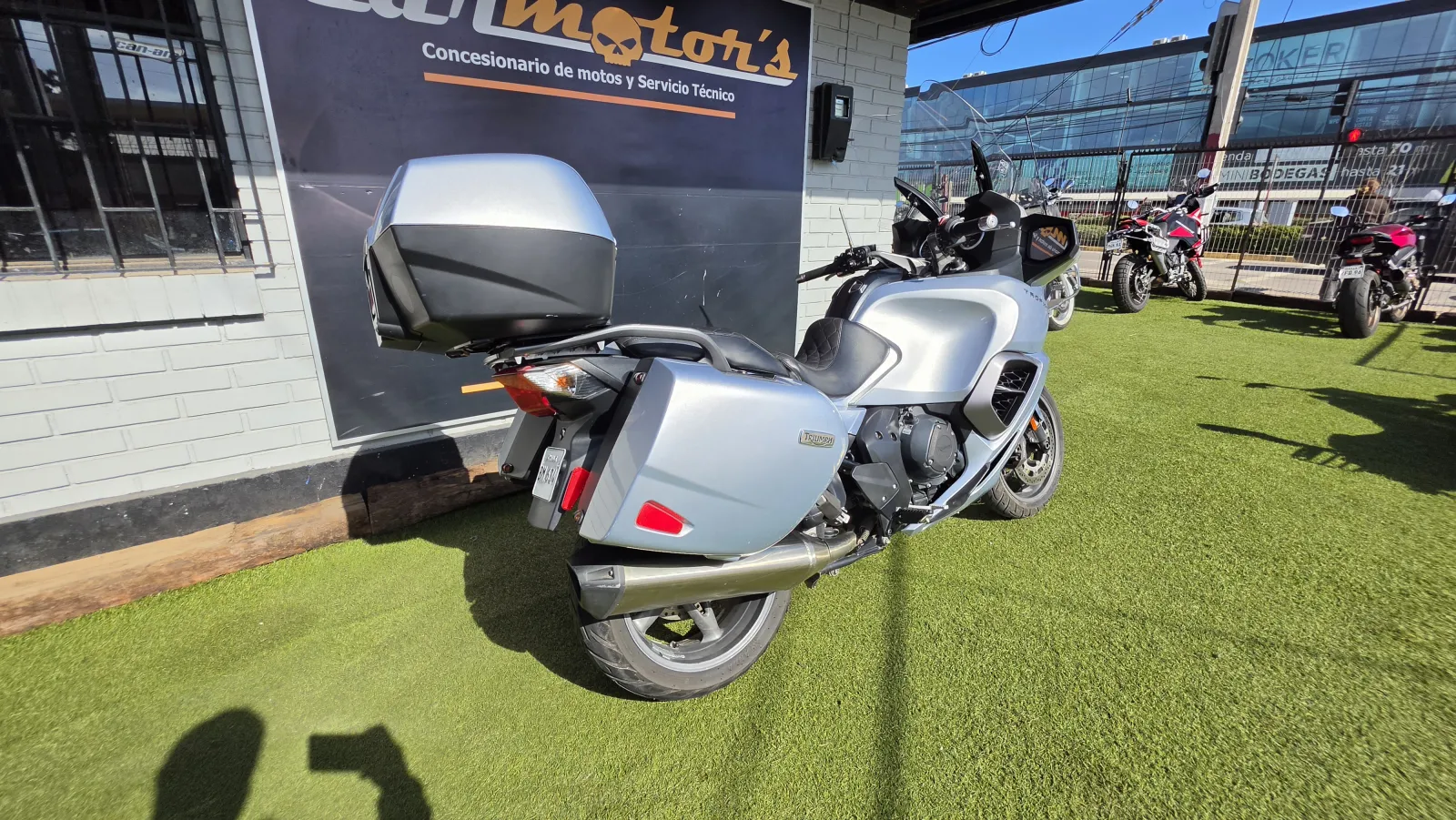 Triumph Trophy SE foto 1