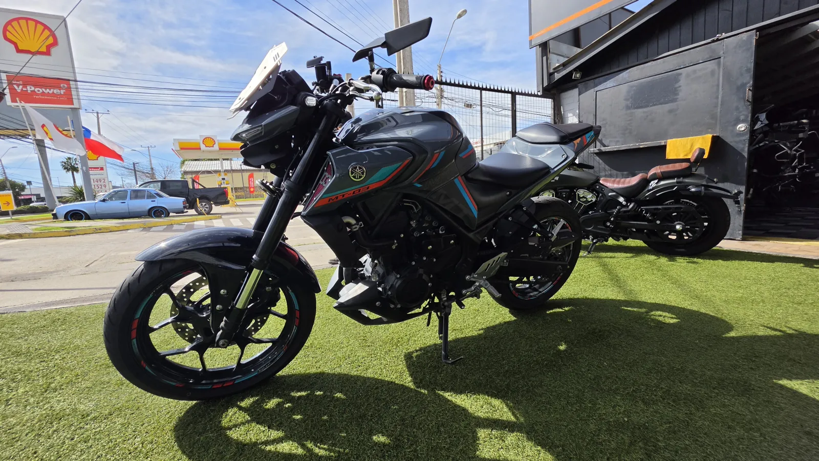 Yamaha MT 03 foto 4