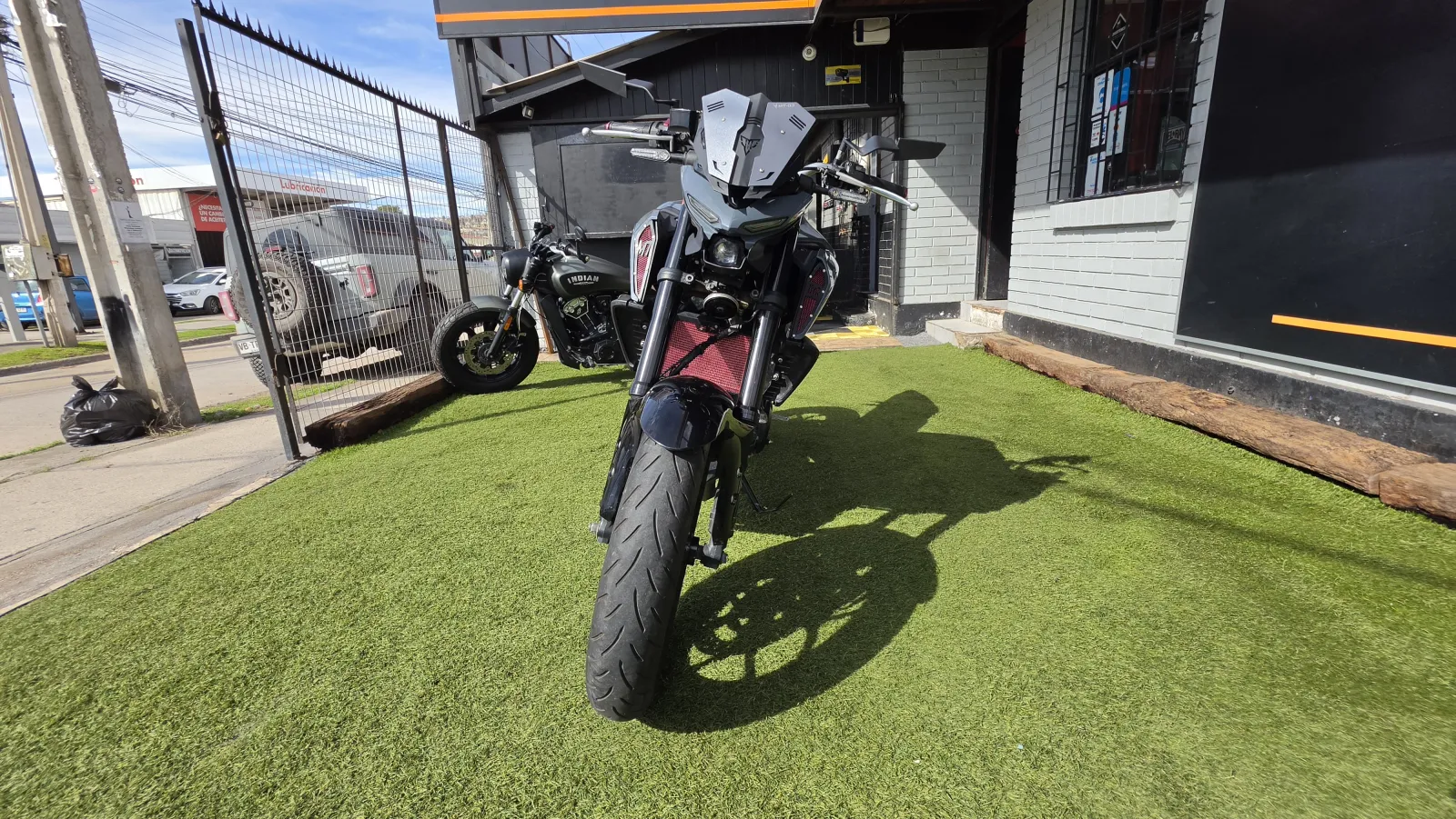 Yamaha MT 03 foto 5