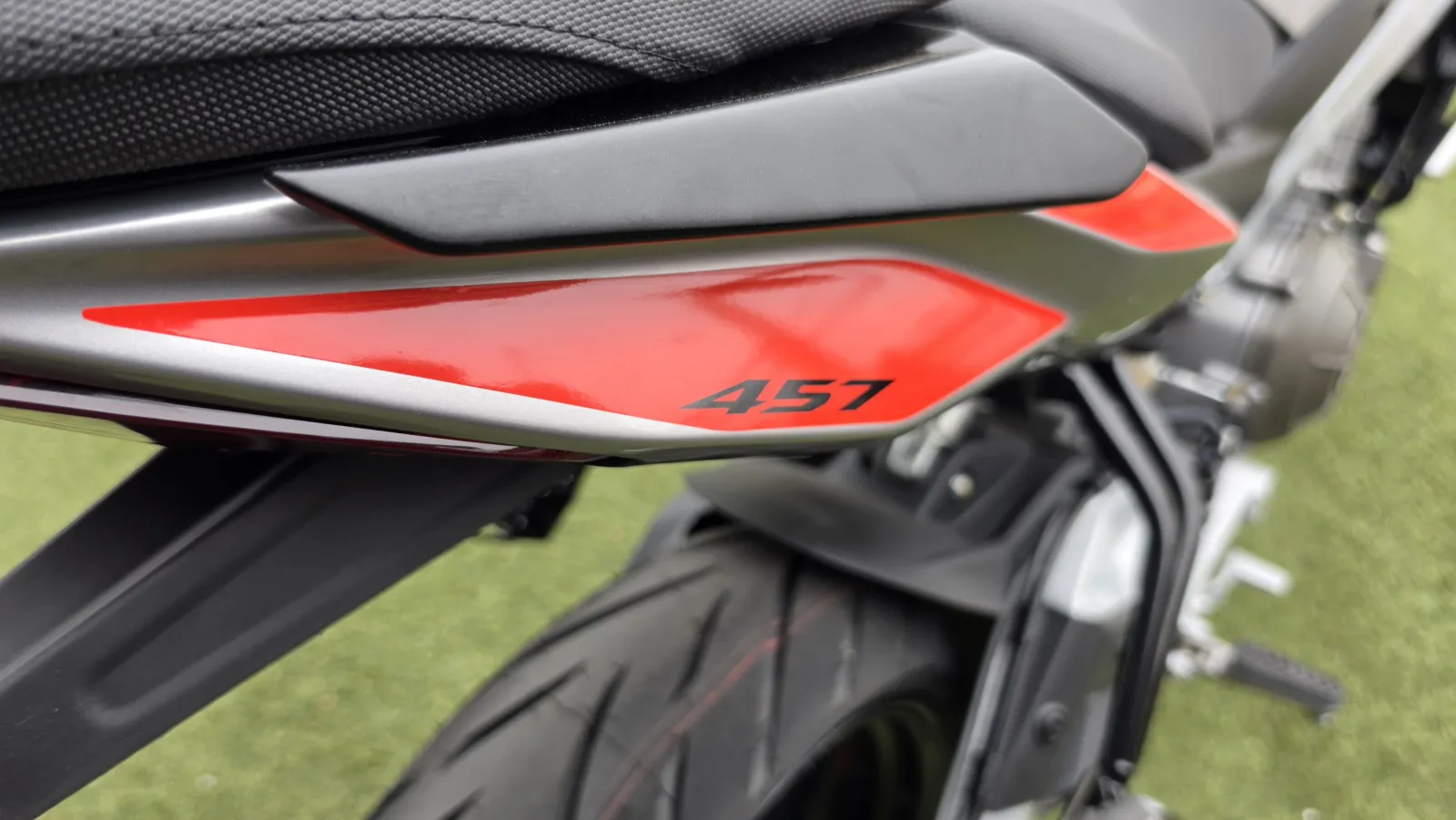 Aprilia Tuono 457 foto 26
