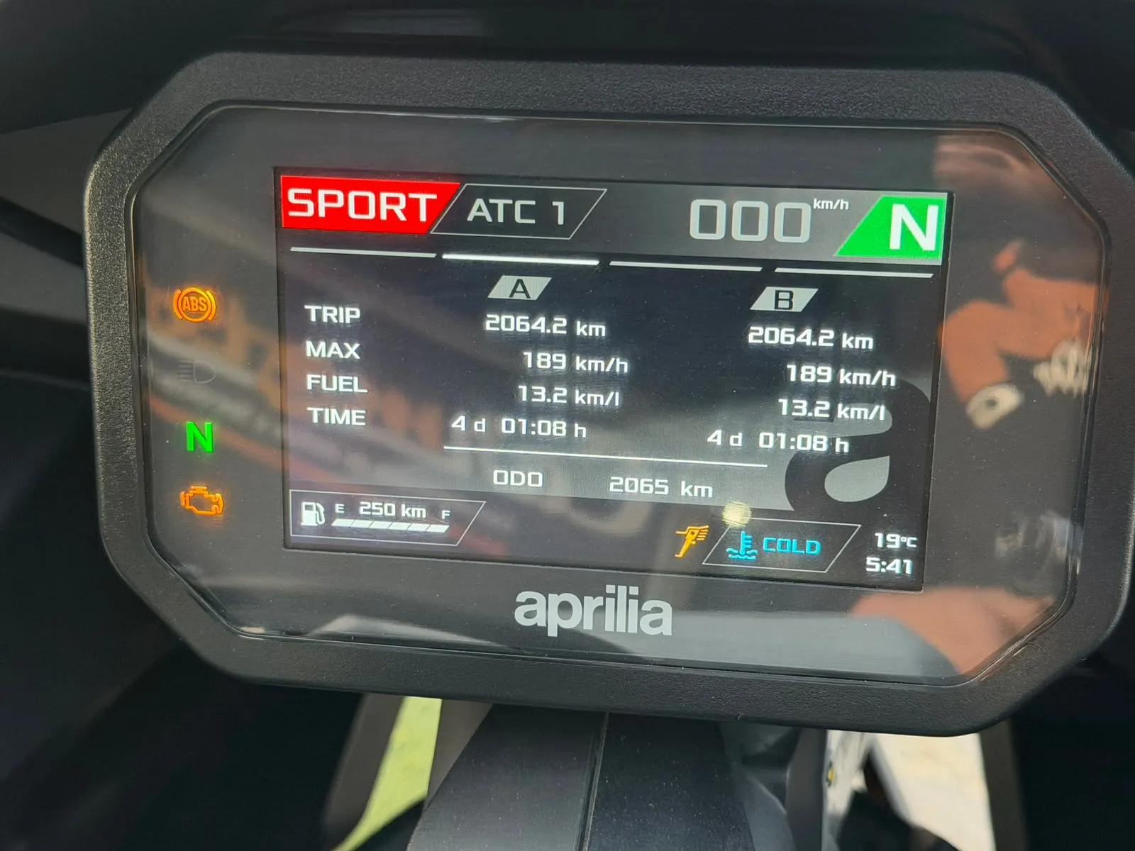 Aprilia RS 457 foto 2