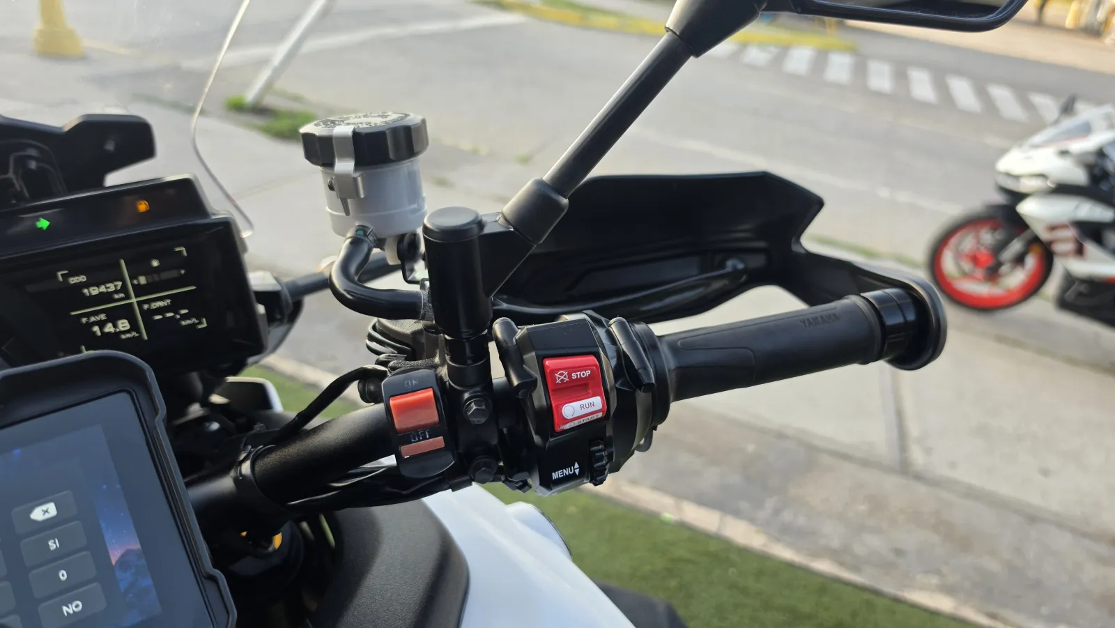 Yamaha Tracer GT foto 10